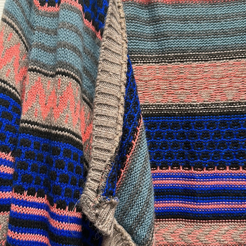 Cardigan - Picture 2 of 2